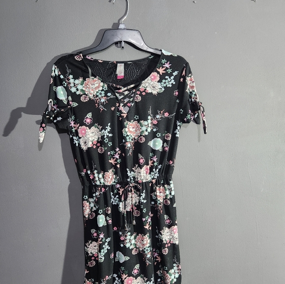 Dress - Picture 3 of 6